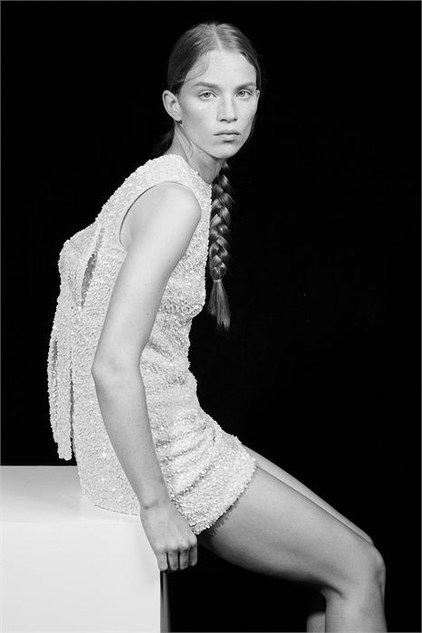 Платье из пайеток с декором в виде банта 1313542003 - Фото 14129561