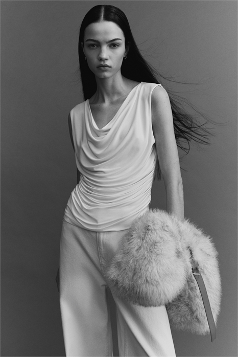 Жилет из драпированного трикотажа 1316782001 - Фото 14136376