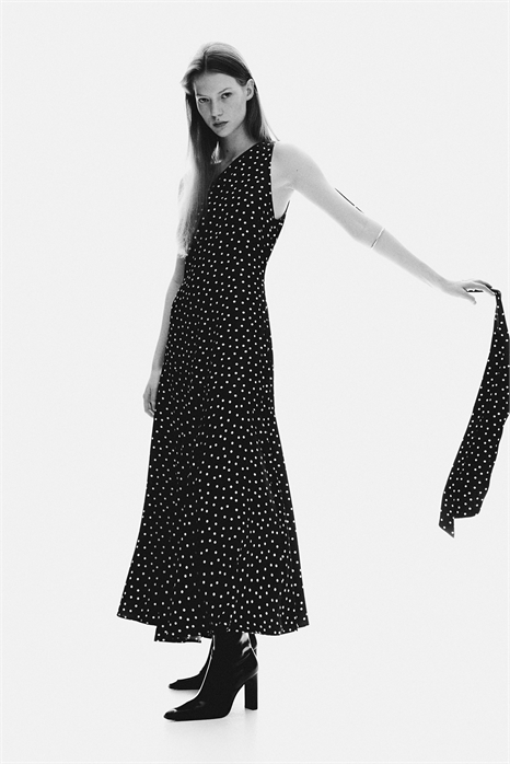 Атласное платье с шарфовой отделкой 1320415002 - Фото 14136537