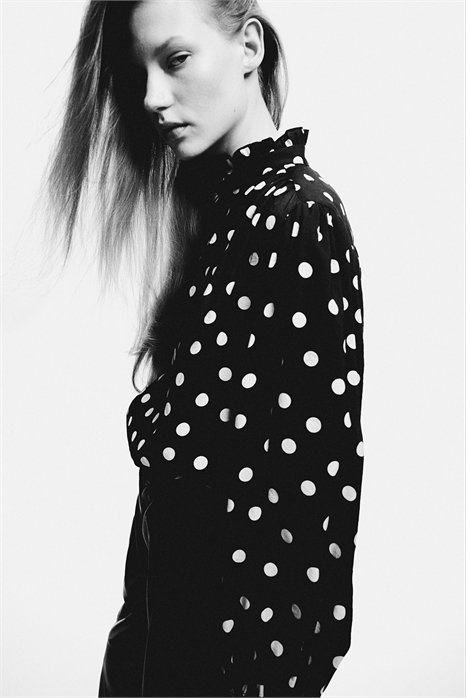 Негабаритная блузка с отделкой оборками 1330286001 - Фото 14136611