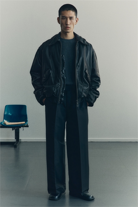 Приталенные брюки свободного кроя 1315980001 - Фото 14158128