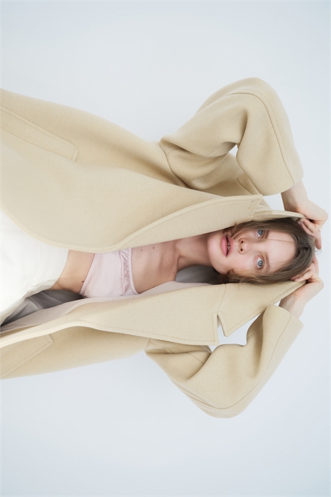 Безразмерное пальто из шерстяного бленда 1319850001 - Фото 14170979