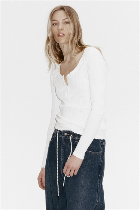 Топ из хлопка с пуантельевой вязкой артикул 1335799001