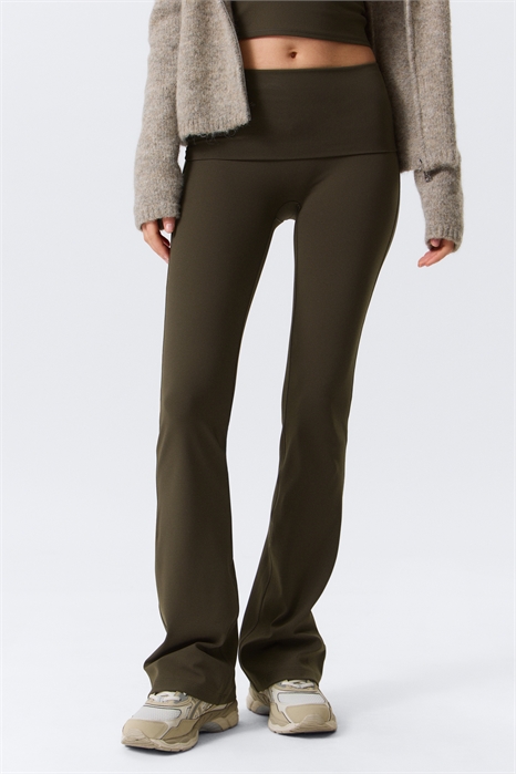 Колготки для йоги с расклешенной талией артикул 1318446007