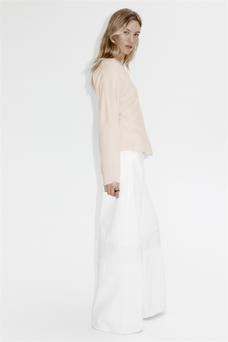 Трикотажный топ с V-образным вырезом артикул 1313628003