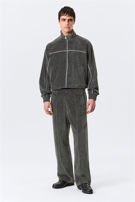 Велюровые спортивные брюки средней посадки со свободной прямой штаниной артикул 1319102001