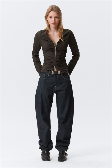 Топ на молнии с V-образным вырезом артикул 1330531002