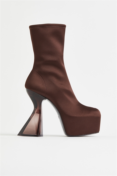 Сапоги на атласной платформе артикул 1120756001