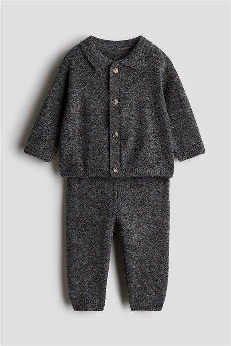 Комплект из двух частей - кардигана и брюк артикул 1252791002