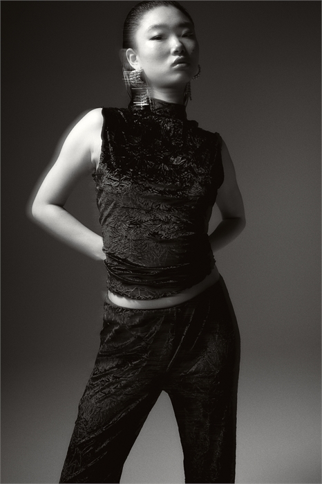 Жилет из мятого велюра артикул 1274446001