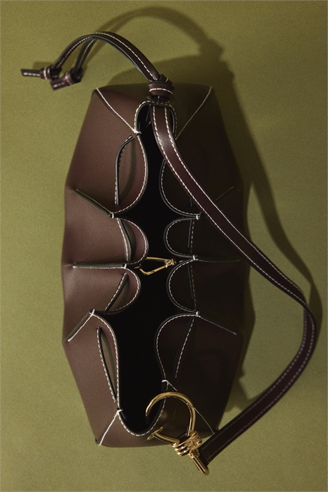 Сумка на плечо со складками артикул 1321457002