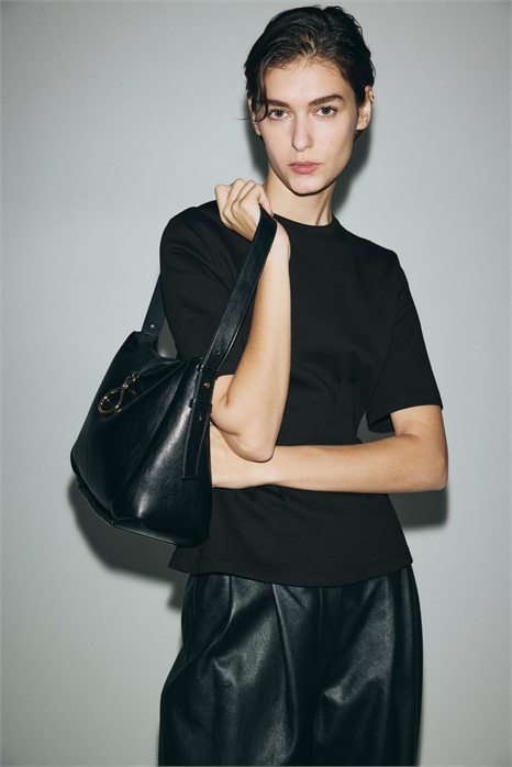 Футболка с зауженным кроем и интерлоком артикул 1323915001