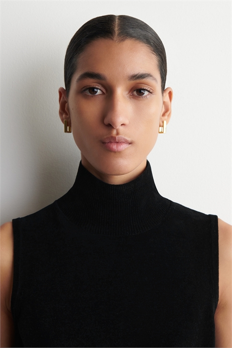 Прямоугольные серьги-кольца артикул 1329285002