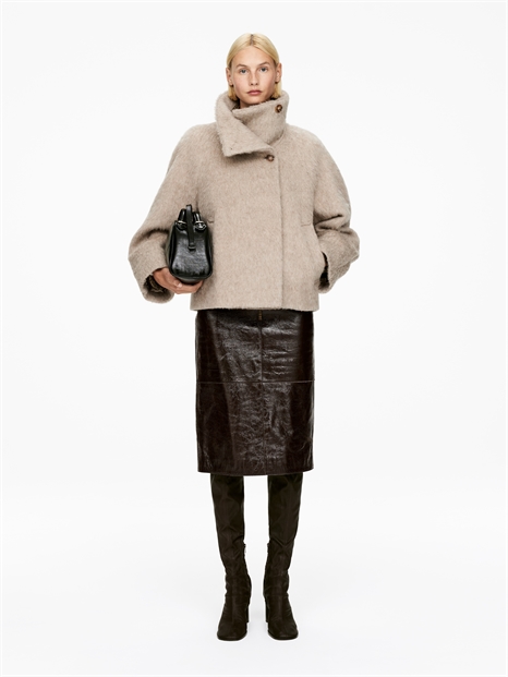 Куртка из смеси шерсти и альпака с вороненым вырезом артикул 1300210003