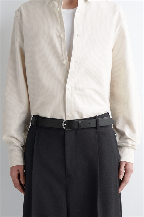 Кожаный ремень с закругленной пряжкой артикул 1312231001