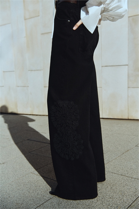 Джинсы с вязаными деталями артикул 1322745001