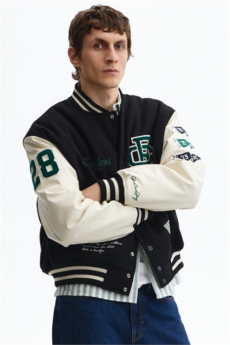 Бейсбольная куртка с деталями из мотивов артикул 1317984001