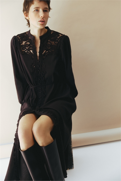 Хлопковое платье с кружевными деталями артикул 1332593001