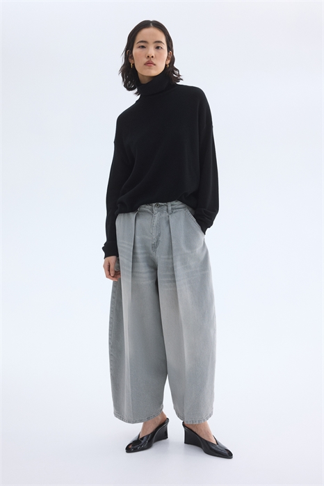 Джинсы с прямыми брючинами и прямой талией артикул 1340336001