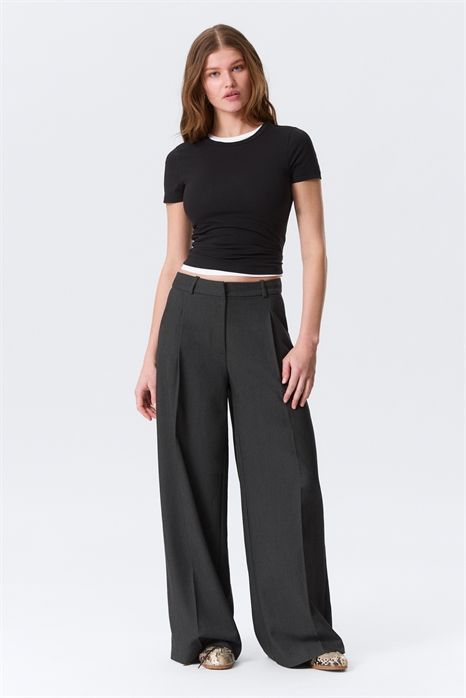 Костюмные брюки с высокой талией и широкими штанинами артикул 1296223011
