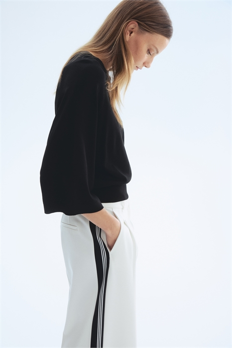 Топ из тонкой вязки артикул 1332120001