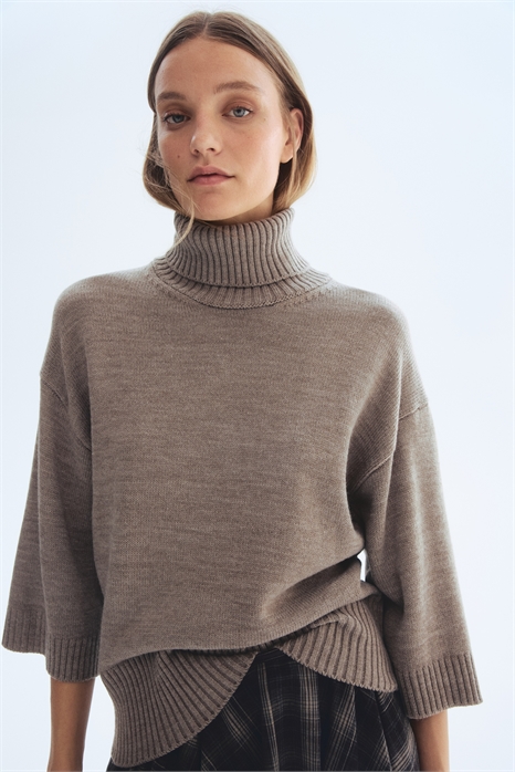 Джемпер с вырезом поло из тонкого трикотажа артикул 1321551005