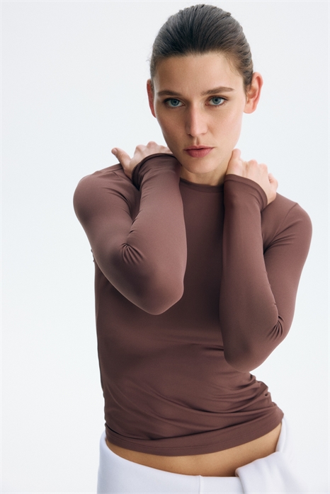 Топ из микрофибры с длинными рукавами артикул 1191700038