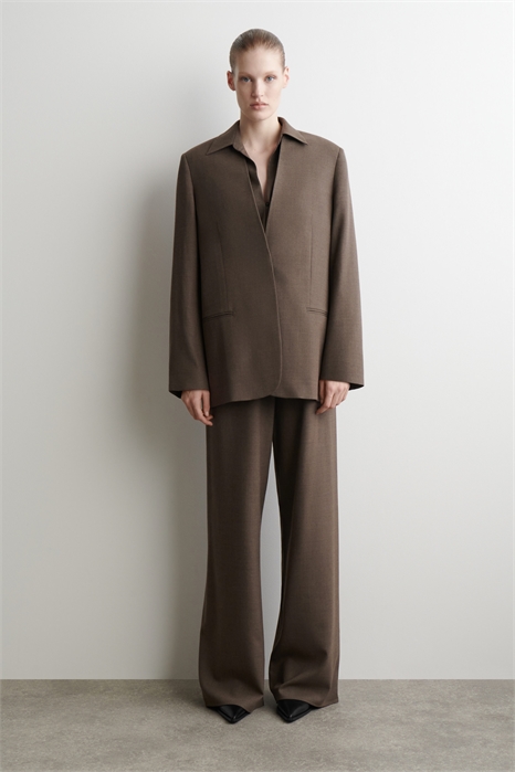 Кожаные джинсы на каблуке артикул 1302492001