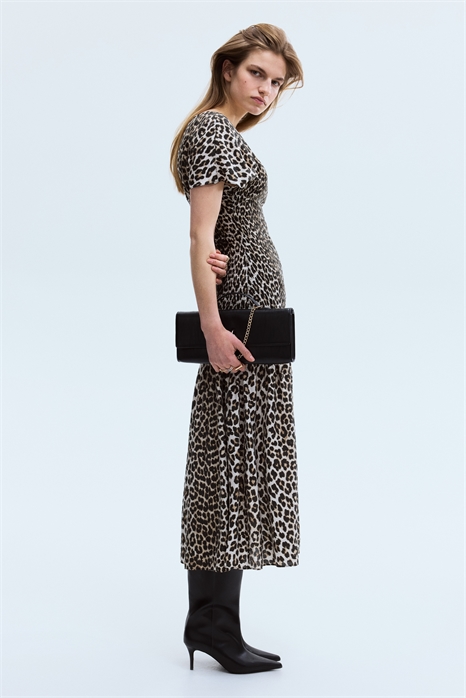 Платье с декором в виде медальонов артикул 1322337003