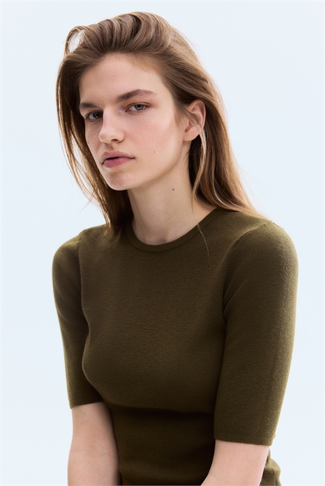 Футболка с ребристым трикотажем артикул 1329326001