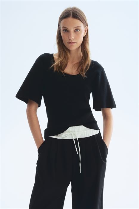 Футболка из тонкого трикотажа артикул 1327508003