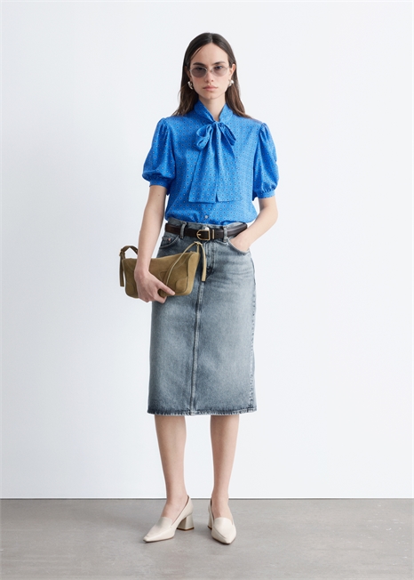 Шелковый блузка с завязкой на шее и принтом артикул 1330575001