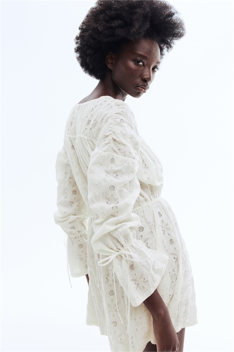 Кружевное мини-платье артикул 1329874001