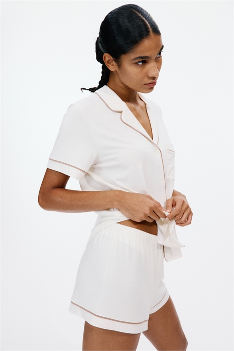 Пижамная рубашка и шорты артикул 1173636018