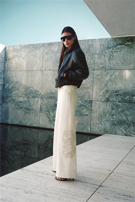 Джинсы с вязаными деталями артикул 1322745002