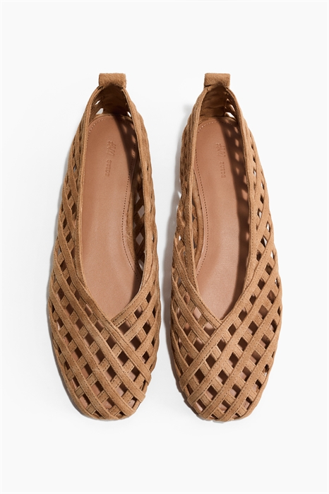 Кожаные балетки с плетением артикул 1325435001