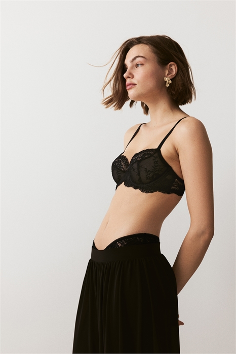 Бюстгальтер с косточками и кружевом артикул 1331362002