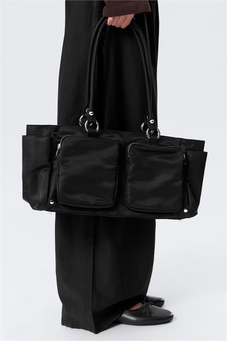 Средняя сумка через плечо с карманами артикул 1324821001