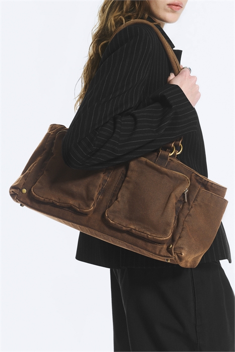 Средняя сумка через плечо с карманами артикул 1324821002