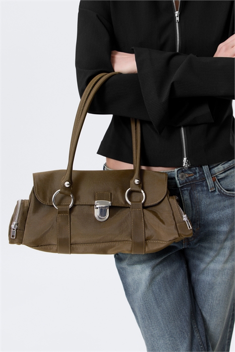 Сумка через плечо с клапаном артикул 1324806001