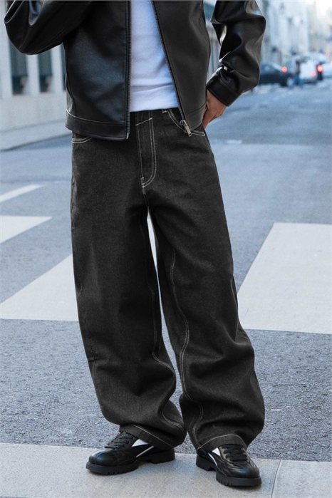 Джинсы с очень широкими брючинами артикул 150677548