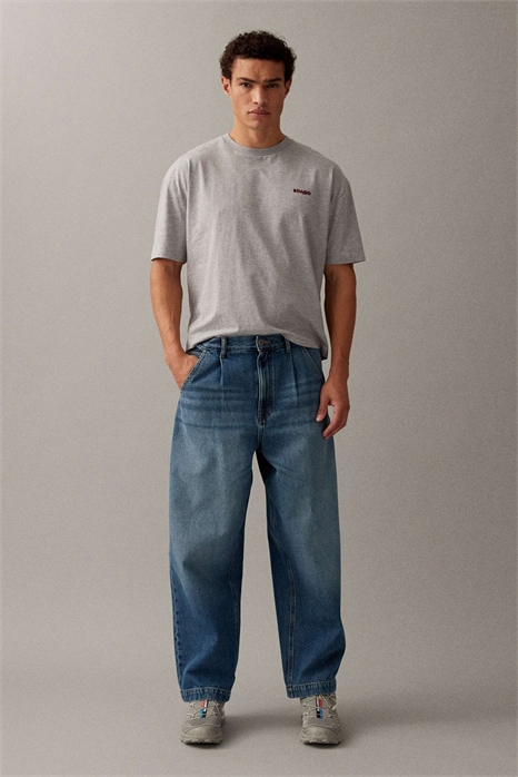 Джинсы свободного кроя с зауженными штанинами артикул 154693701