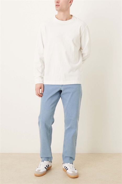 Джинсы с зауженным кроем артикул 152667765