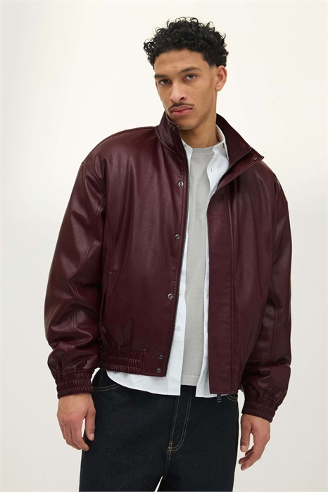 Куртка прямого кроя из искусственной кожи артикул 156032825