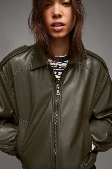 Куртка-балон с эффектом кожи артикул 154892676