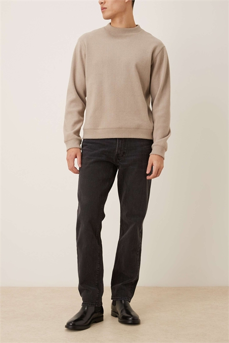 Классические джинсы прямого кроя с эластичным материалом артикул 151967653