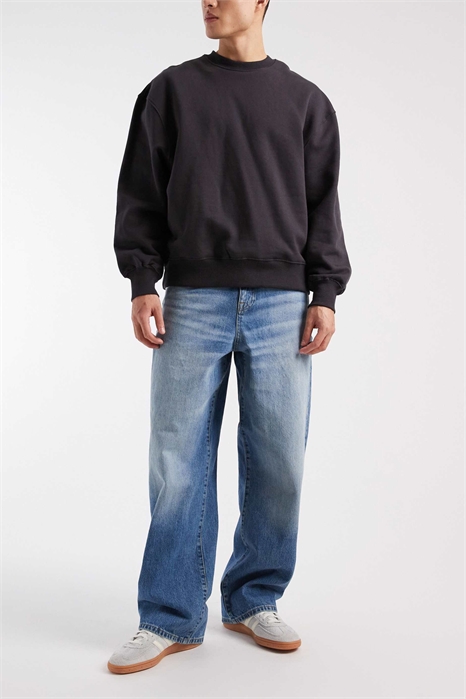 Джинсы-багги артикул 153578231