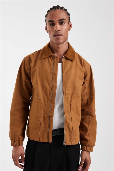 Оверсайз-куртка из плотной ткани с воротником из вельвета цвета хаки артикул 153808067