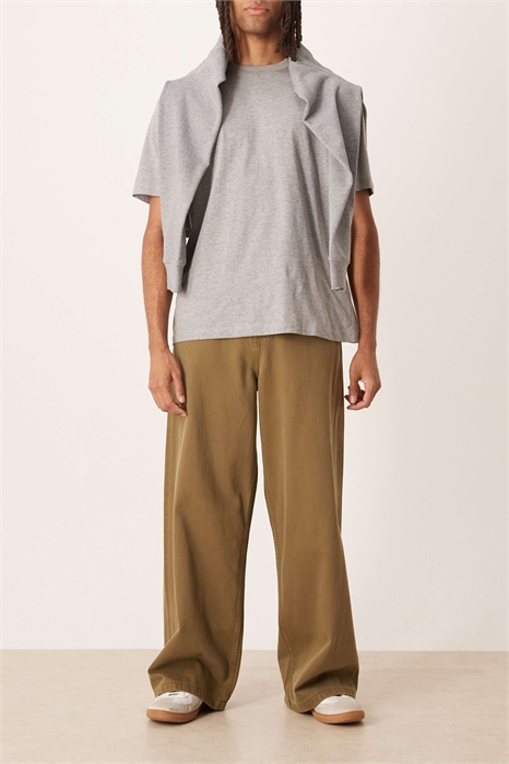 Широкие джинсы артикул 149733660