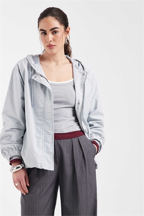 Куртка-бомбер с волнистым подолом артикул 152153881